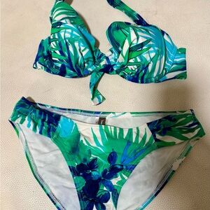 Tommy Bahama  Leaf Print Bikini